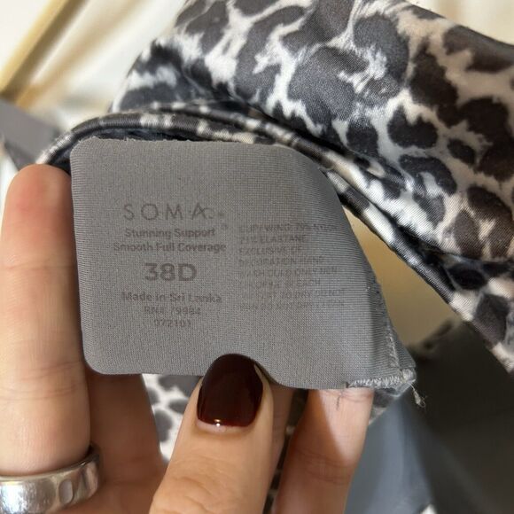 SOMA Bra Size Stunning Support Full Coverage Underwire Cheetah 38D - Picture 4 of 4